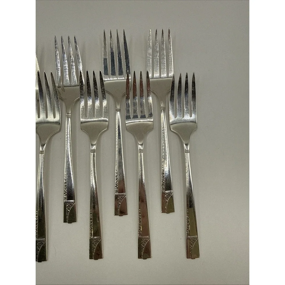 ONEIDA CAPRICE 1937 Nobility Silver Plate Flatware Salad Fork 6.5